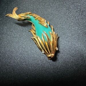 Swimming Carp Blue Lucite Vintage Figural Brooch unsigned